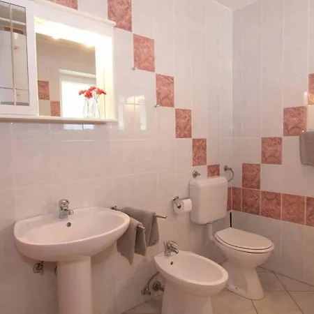 Carmel Apartment