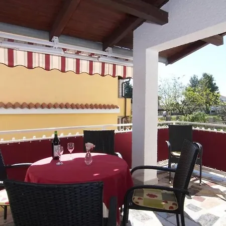 Carmel Porec